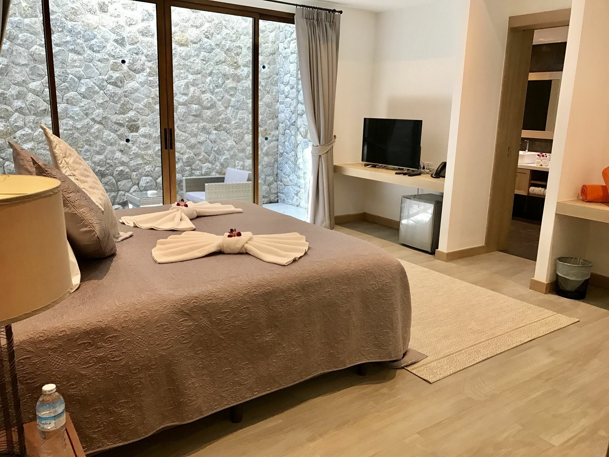 Baan Phu Prana Boutique Villa Сурин Бийч Екстериор снимка